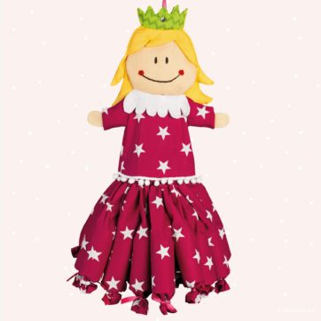 Nähanleitung und Schnittmuster gestaltet als PDF-E-Book für einen großen Adventskalender Weihnachts-Prinzessin Emilia.